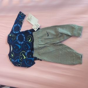 Nike Baby Boy 2pc Set NWT